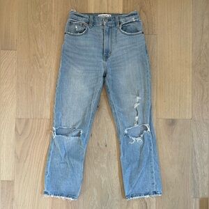 Abercrombie & Fitch - The Ankle Straight Ultra High Rise - 26 / 2 short